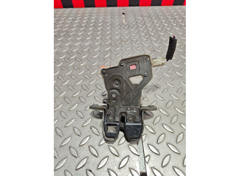 Замок багажника к Замок багажника к Nissan Tiida 2015 г. Tiida