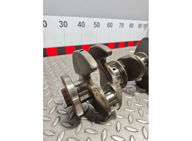 Коленвал к Ford Fiesta, 2015г.