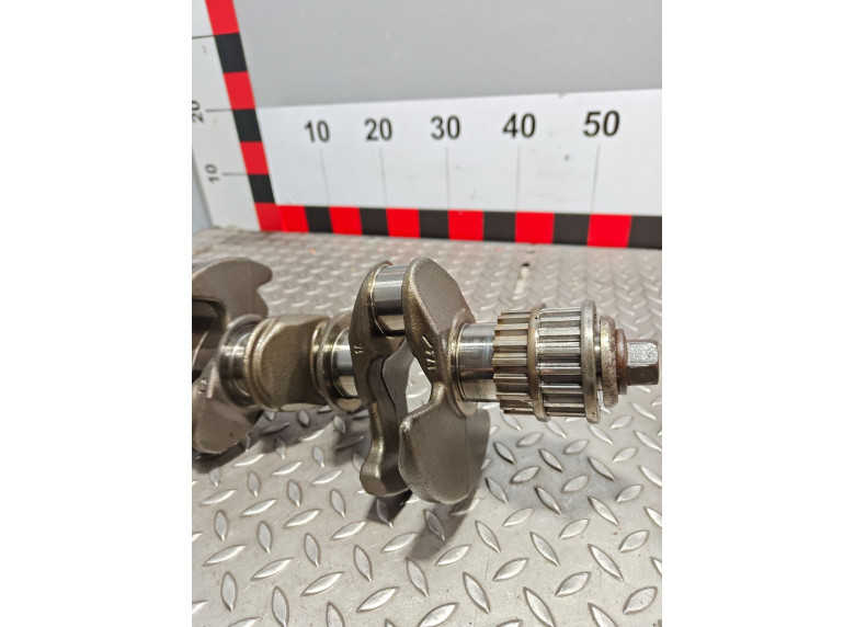 Коленвал к Ford Fiesta, 2015г.