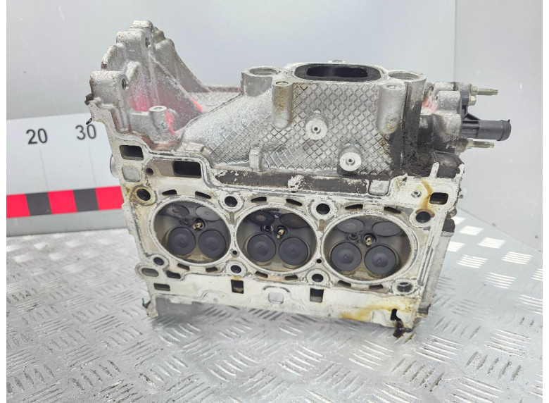 Головка блока цилиндров к Ford Fiesta, 2015г.