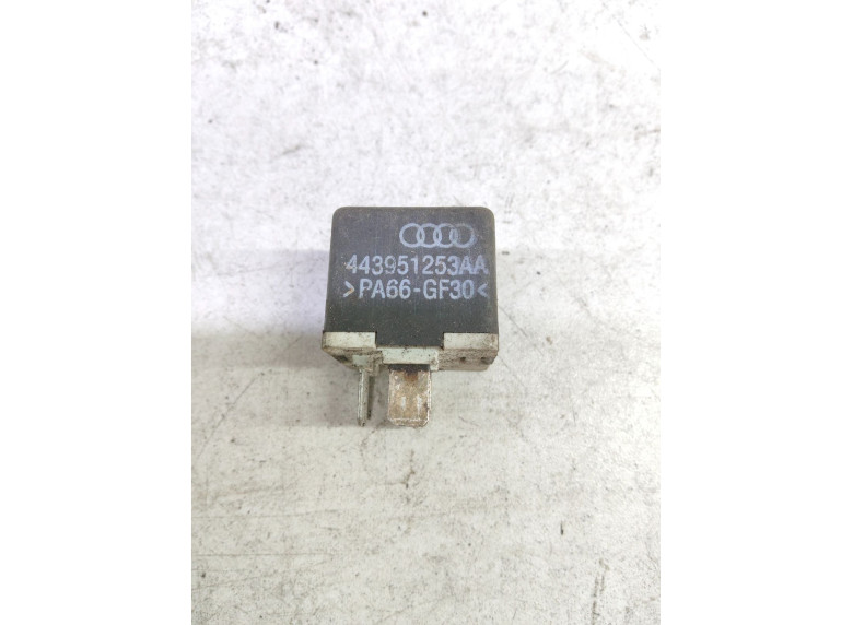 Реле вентилятора к Реле вентилятора к Audi A6 2002 г. A6