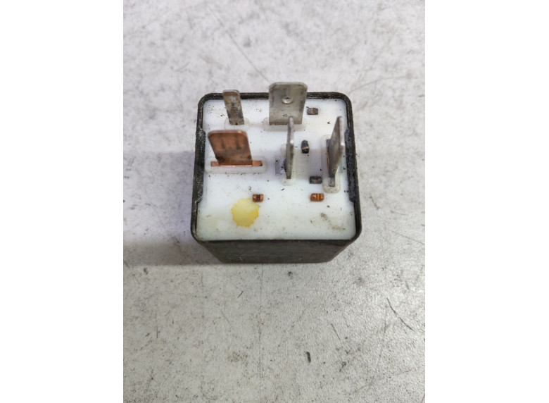 Реле вентилятора к Реле вентилятора к Audi A6 2002 г. A6