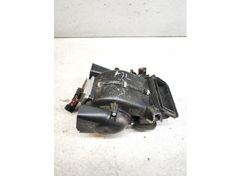 Моторчик печки к Моторчик печки к Mercedes MLW163 2001 г. ML W163