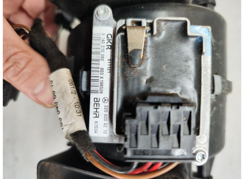 Моторчик печки к Моторчик печки к Mercedes MLW163 2001 г. ML W163