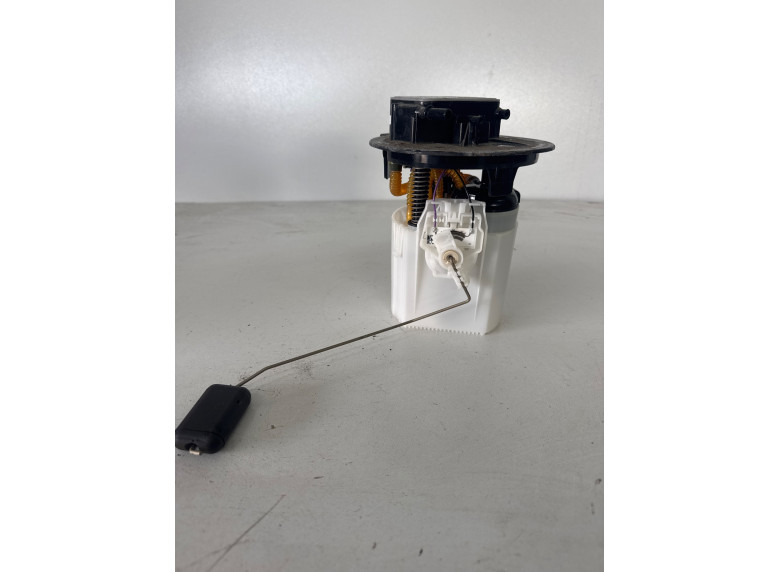 Насос топливный к Peugeot 308, 2022г.