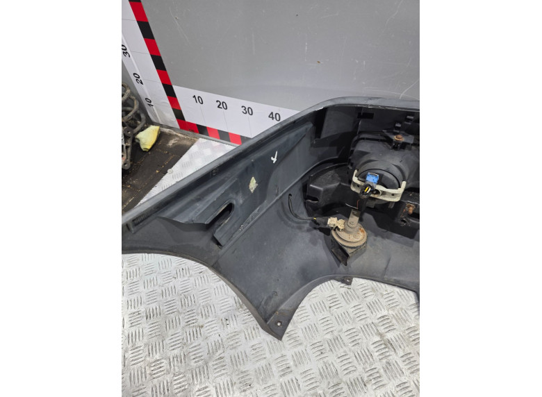 Бампер передний к Peugeot 806, 2000г.