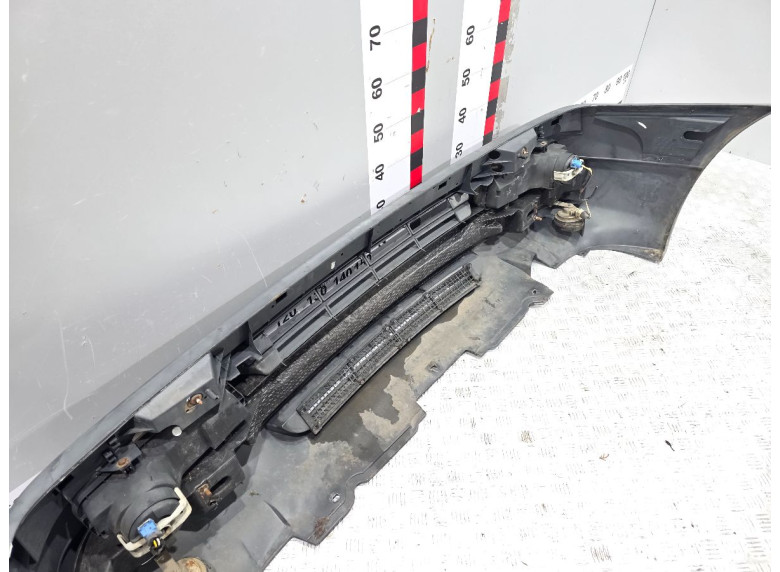 Бампер передний к Peugeot 806, 2000г.