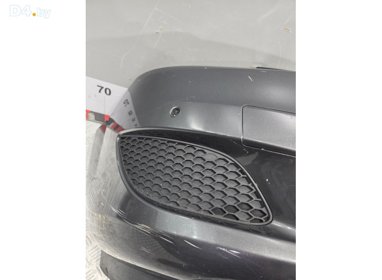 Заглушка (решетка) в бампер передний к Opel Zafira 2011 г.