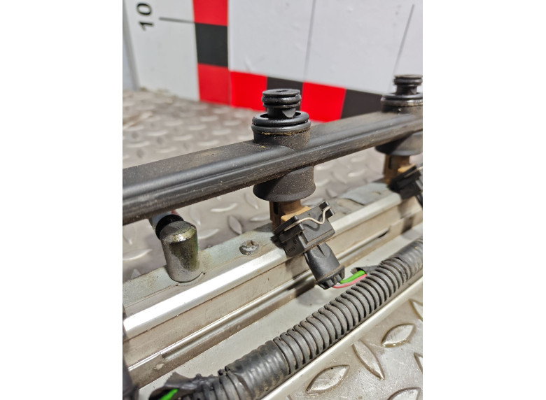 Форсунка к Volvo S80