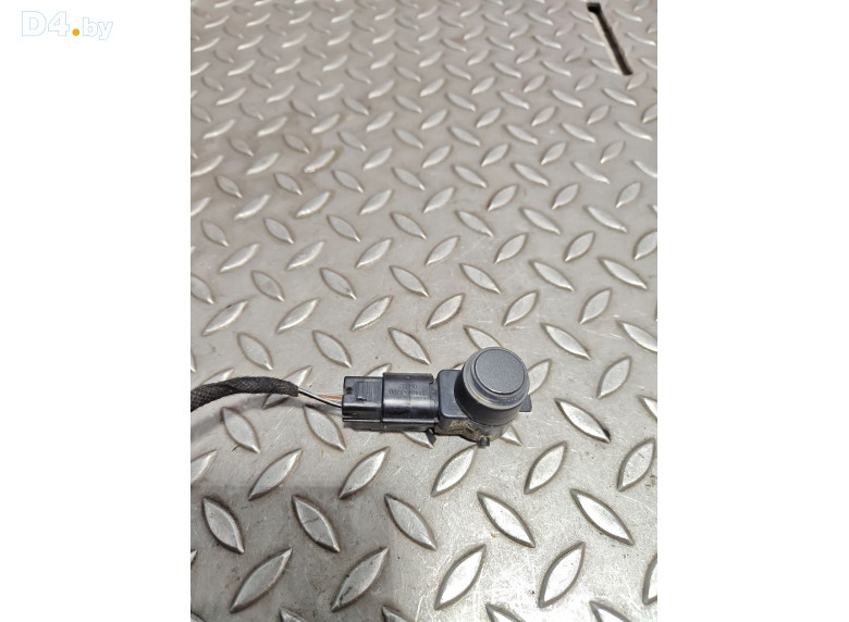 Датчик парктроника к Opel Zafira 2010 г.