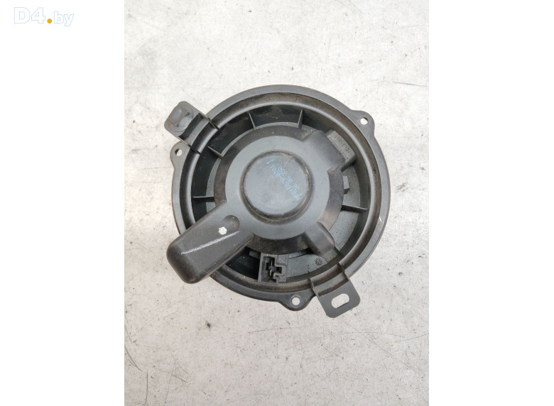 Моторчик печки к Mitsubishi Colt 2007 г.