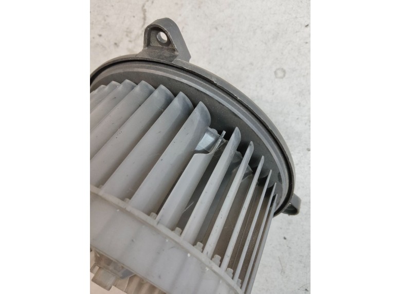 Моторчик печки к Моторчик печки к Opel Insignia 2008 г. Insignia