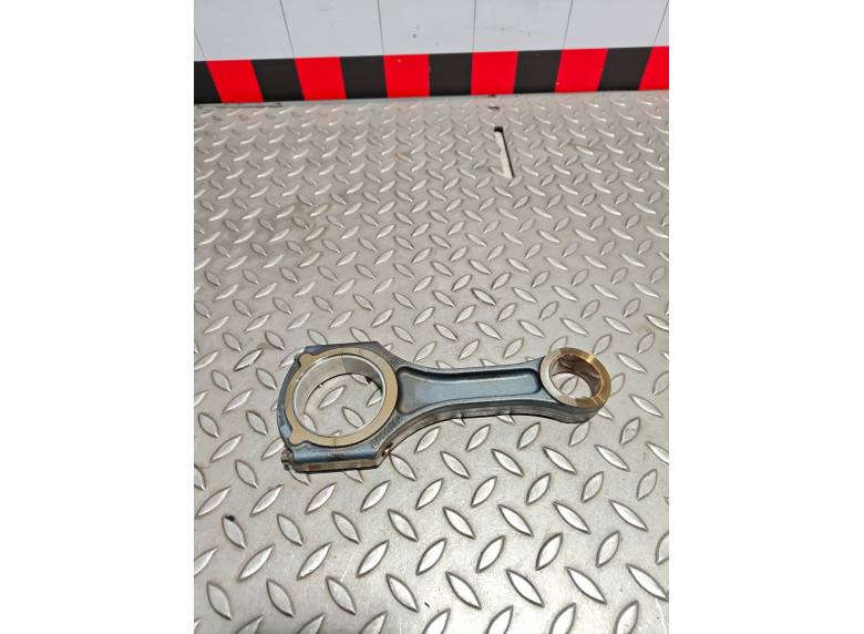 Шатун к Mercedes Sprinter