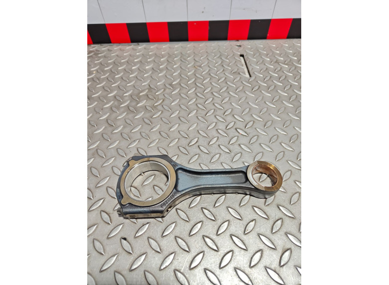 Шатун к Mercedes Sprinter