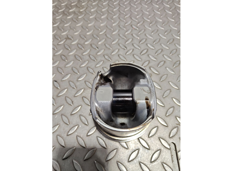 Поршень к Поршень к Mercedes Sprinter 2017 г. Sprinter