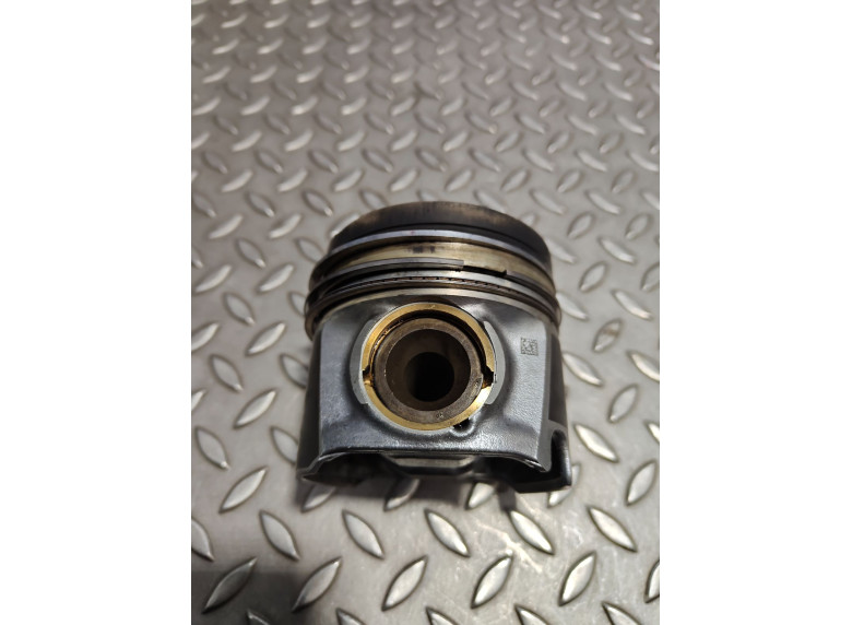 Поршень к Поршень к Mercedes Sprinter 2017 г. Sprinter