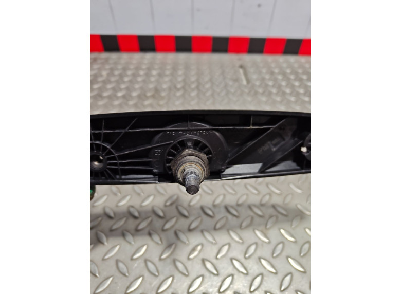 Моторчик заднего стеклоочистителя (дворника) к Моторчик заднего стеклоочистителя (дворника) к BMW 5G30/G31 2017 г. 5 G30/G31