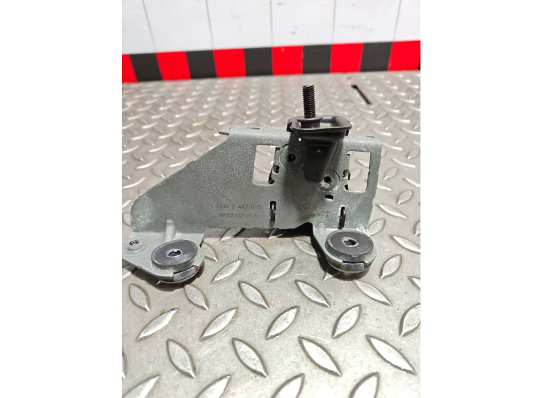 Замок стекла двери багажника к BMW 5 G30/G31