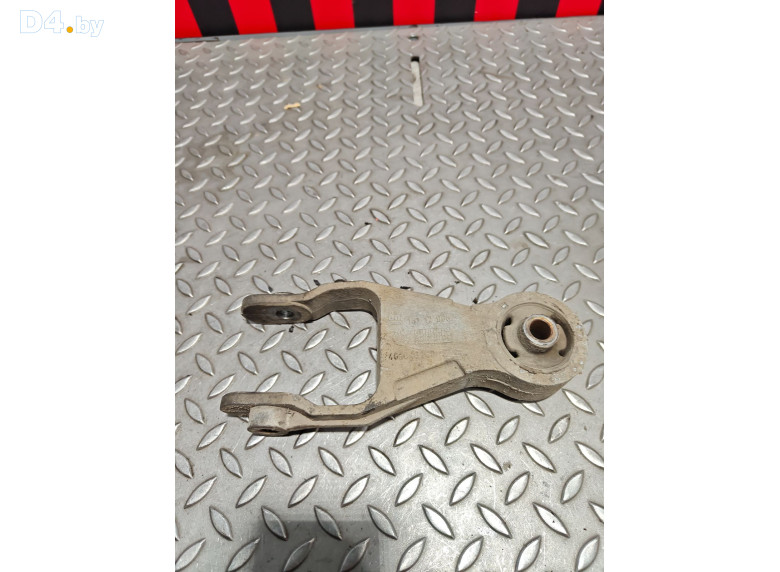 Кронштейн КПП к Opel Meriva 2008 г.