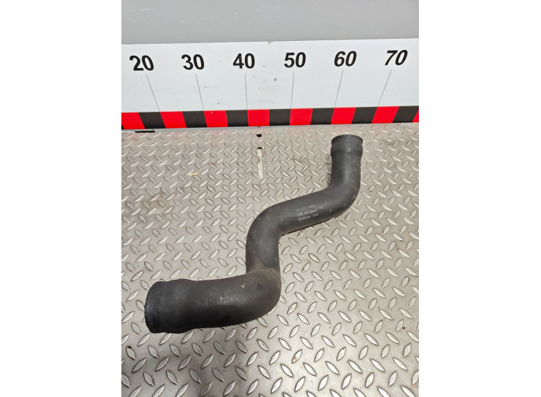 Патрубок интеркулера к Volkswagen Passat