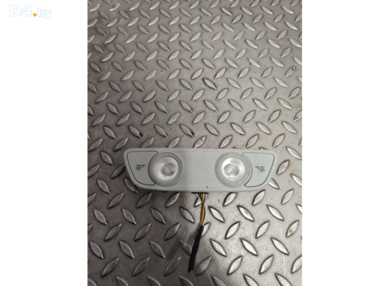 Фонарь салона (плафон) к Audi A4 2019 г.