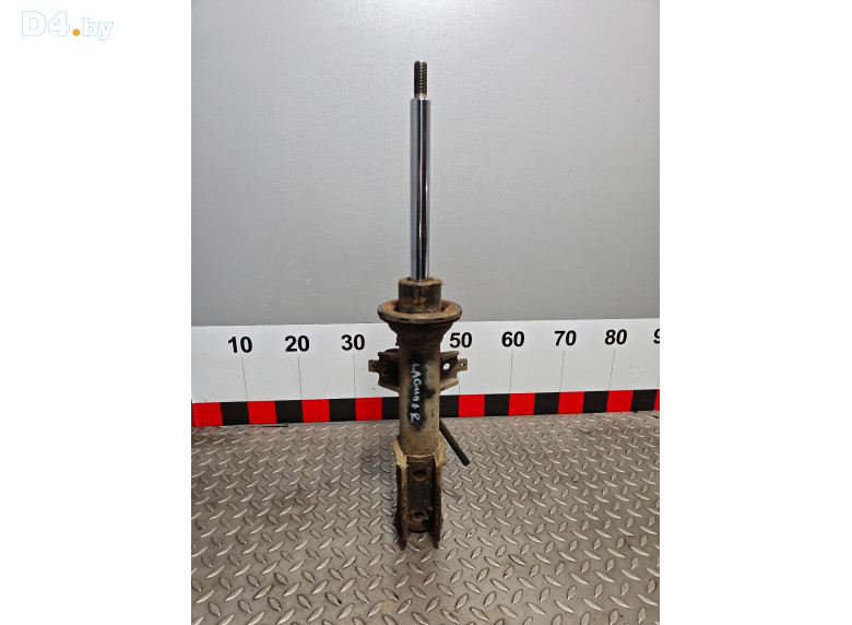 Амортизатор передний к Renault Laguna 1998 г.