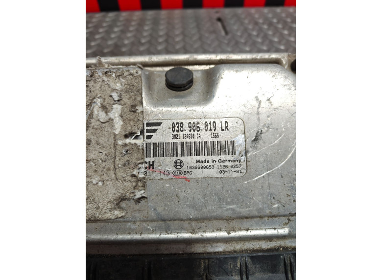 Блок управления двигателем к Блок управления двигателем к Ford Galaxy 2001 г. Galaxy