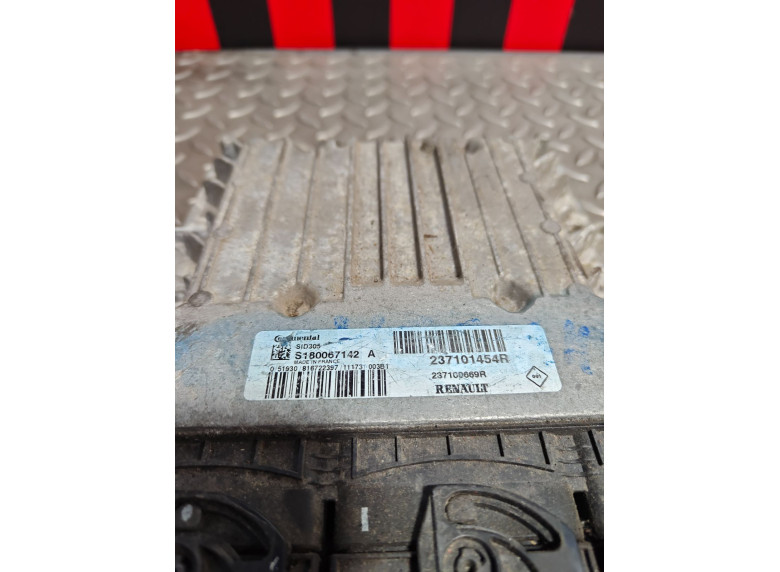 Блок управления двигателем к Renault Megane, 2010г.