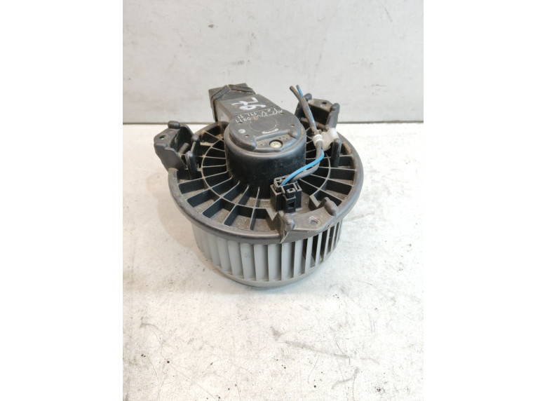 Моторчик печки к Toyota Yaris, 2008г.