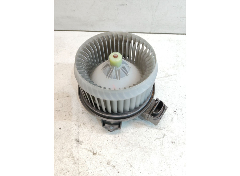 Моторчик печки к Toyota Yaris, 2008г.