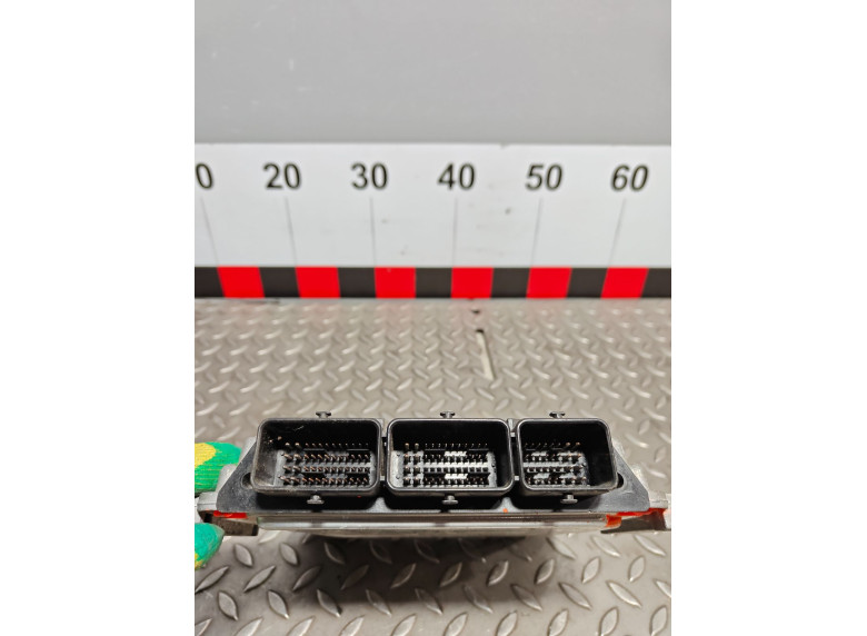 Блок управления двигателем к Блок управления двигателем к Renault Trafic 2009 г. Trafic