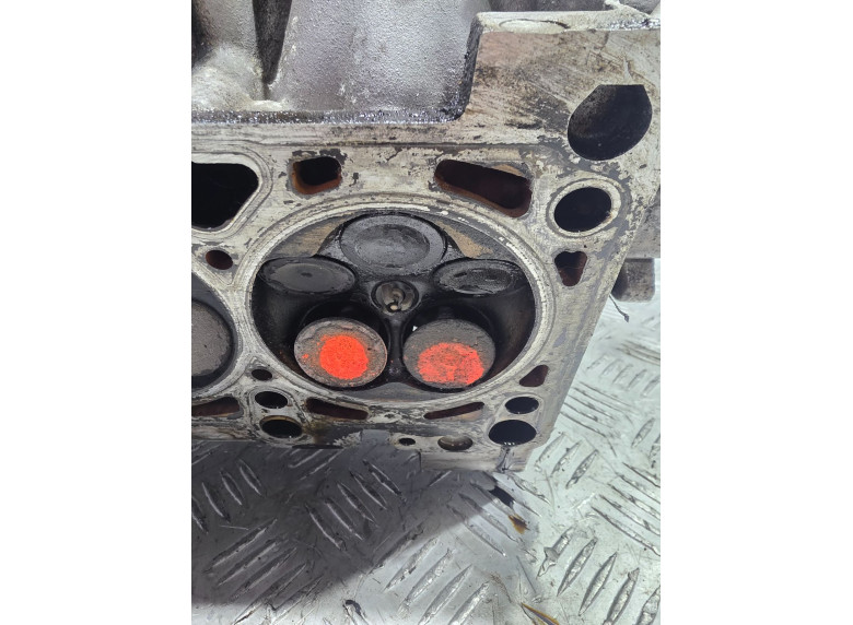 Головка блока цилиндров к Volkswagen Passat, 1999г.