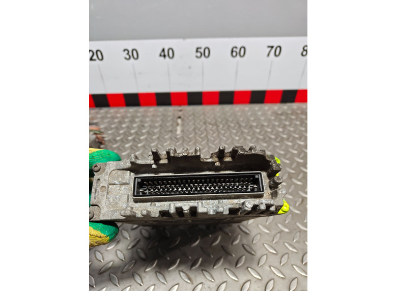 Блок управления двигателем к Блок управления двигателем к Renault Espace 2001 г. Espace