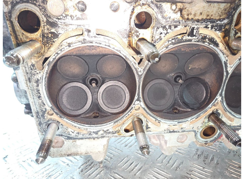 Головка блока цилиндров к Audi A3, 2009г.