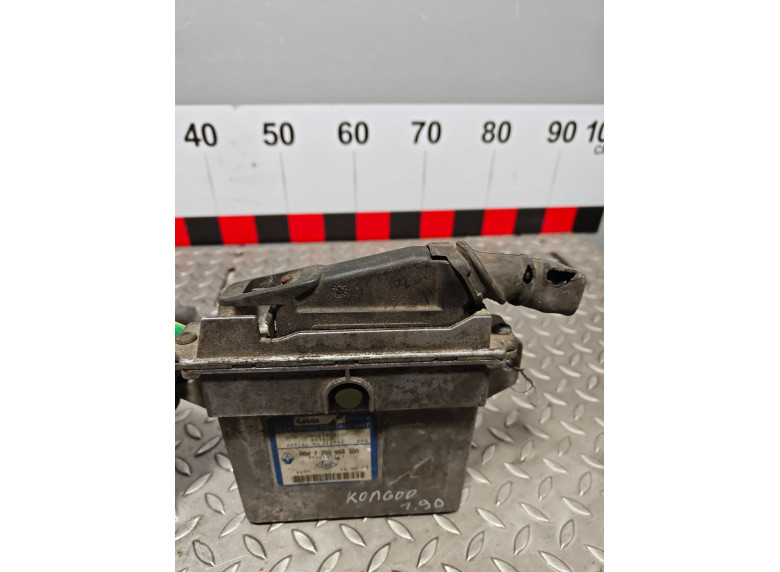 Блок управления двигателем к Блок управления двигателем к Renault Kangoo 1997 г. Kangoo