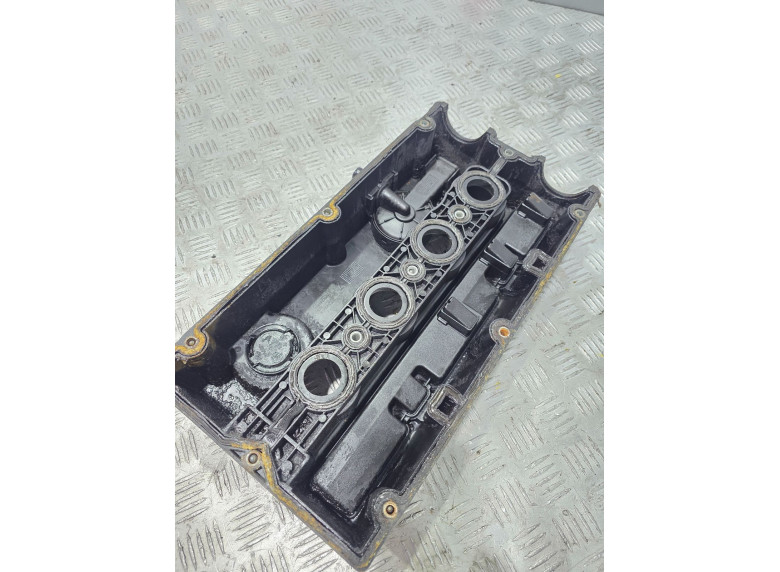 Клапанная крышка к Opel Astra, 2007г.