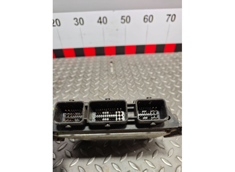 Блок управления двигателем к Renault Megane, 2004г.