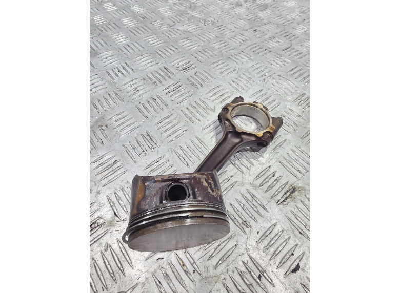 Поршень к Opel Astra, 2008г.