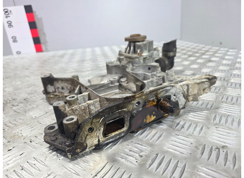 Крышка двигателя передняя к Opel Astra, 2008г.