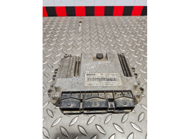 Блок управления двигателем к Renault Laguna, 2003г.