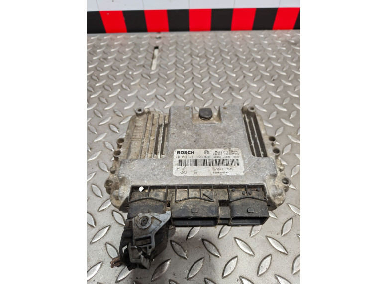 Блок управления двигателем к Renault Laguna, 2004г.