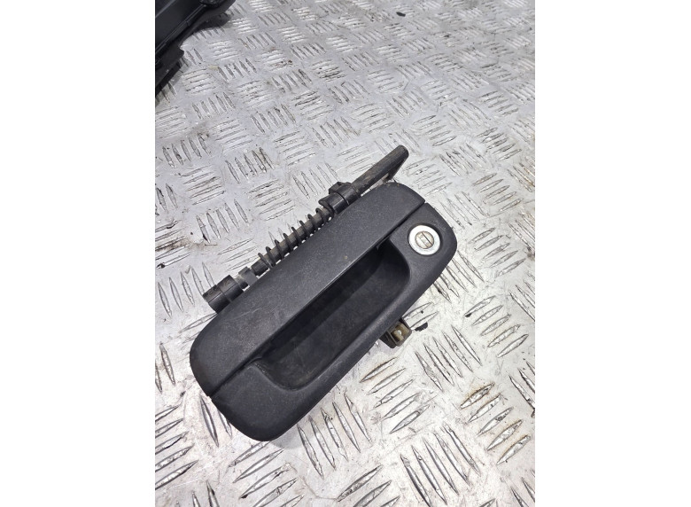 Ручка наружная передняя левая к Peugeot 406, 2001г.