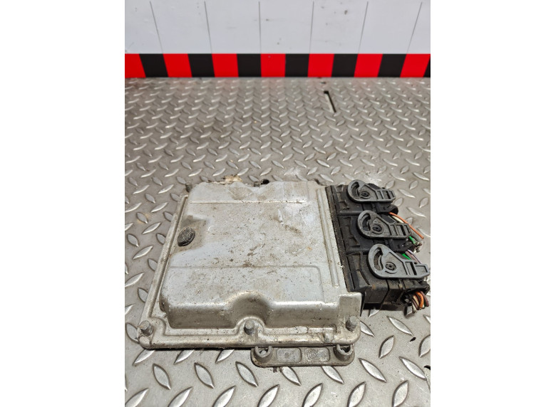 Блок управления двигателем к Renault Master, 2003г.