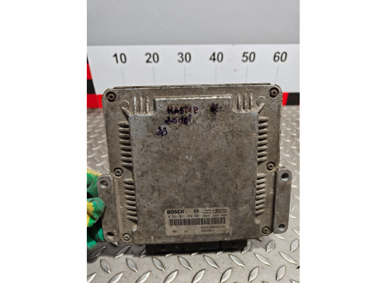 Блок управления двигателем к Renault Master, 2003г.