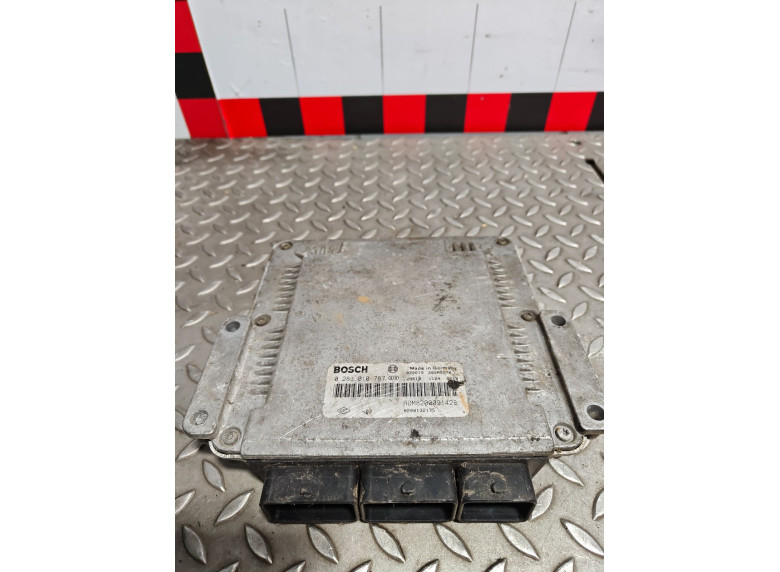 Блок управления двигателем к Renault Master, 2003г.