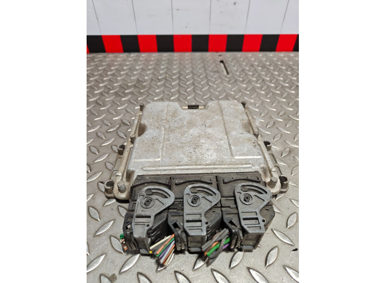 Блок управления двигателем к Renault Master, 2003г.