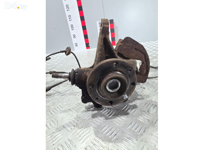 Кулак поворотный правый к Peugeot 406 2001 г.