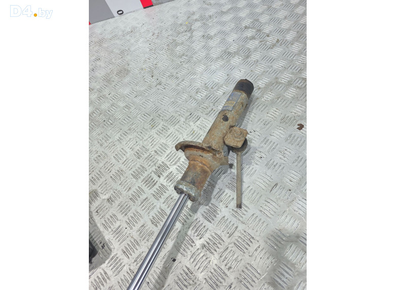 Амортизатор передний правый к Peugeot 406 2001 г.