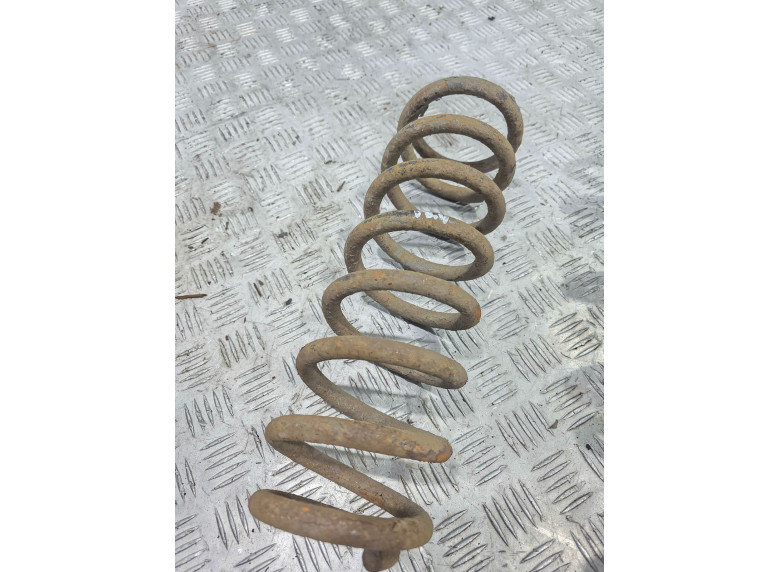 Пружина задняя к Peugeot 406, 2001г.