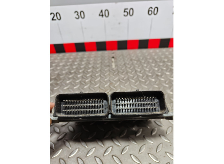 Блок управления двигателем к Renault Logan, 2007г.